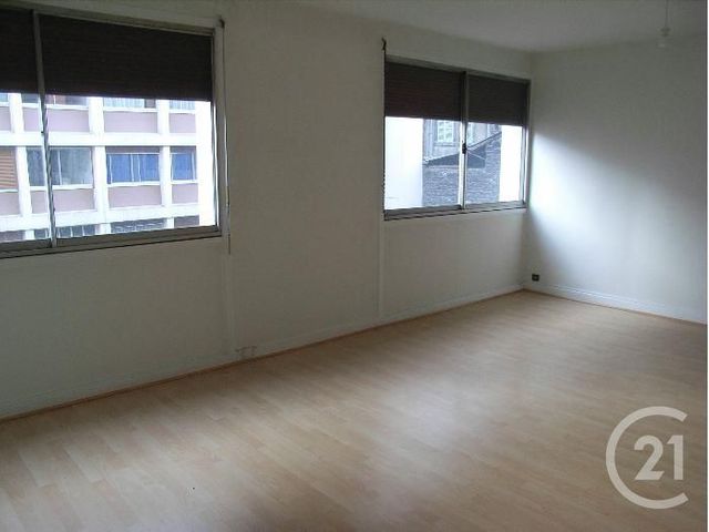Appartement F4 à vendre - 4 pièces - 65 m2 - Clermont Ferrand - 63 - AUVERGNE