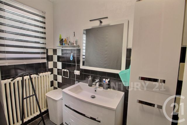 Afficher la photo en grand maison à vendre - 5 pièces - 102.0 m2 - BENING LES ST AVOLD - 57 - LORRAINE - Century 21 Rond Point De L'Europe