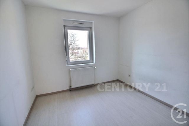 Afficher la photo en grand Appartement F2 à louer - 2 pièces - 47.33 m2 - CREUTZWALD - 57 - LORRAINE - Century 21 Rond Point De L'Europe