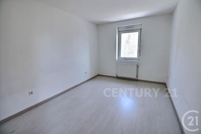 Afficher la photo en grand Appartement F2 à louer - 2 pièces - 47.33 m2 - CREUTZWALD - 57 - LORRAINE - Century 21 Rond Point De L'Europe