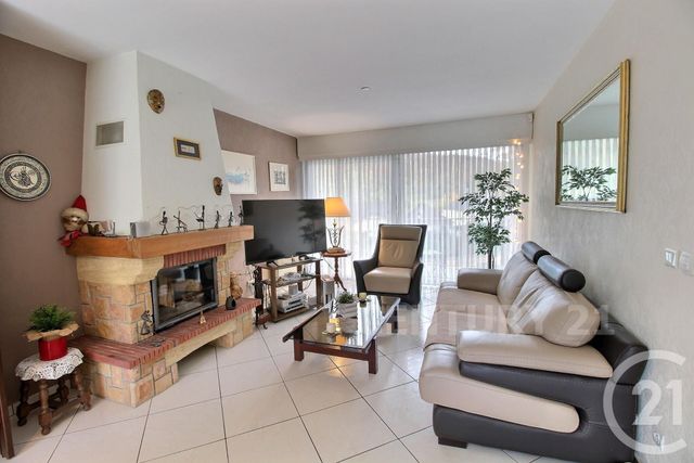 maison à vendre - 6 pièces - 123.24 m2 - HOMBOURG HAUT - 57 - LORRAINE - Century 21 Rond Point De L'Europe