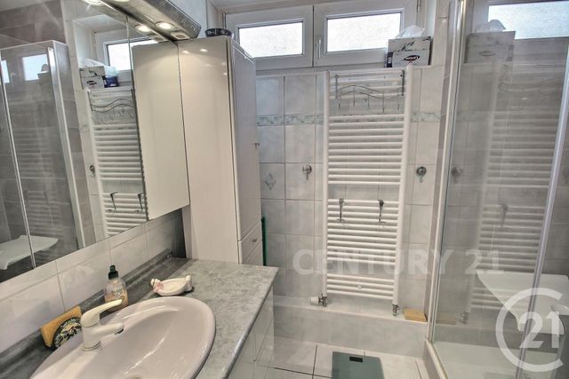 maison à vendre - 6 pièces - 123.24 m2 - HOMBOURG HAUT - 57 - LORRAINE - Century 21 Rond Point De L'Europe