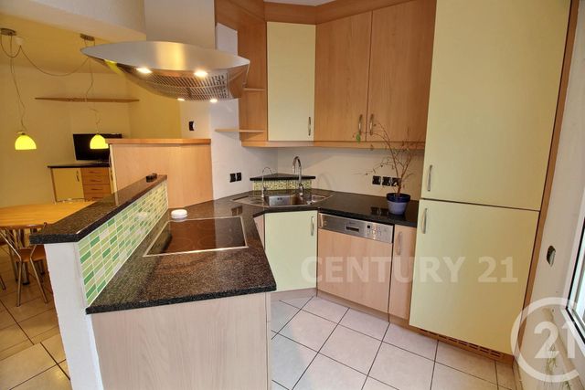 Afficher la photo en grand appartement à vendre - 3 pièces - 67.0 m2 - ST AVOLD - 57 - LORRAINE - Century 21 Rond Point De L'Europe