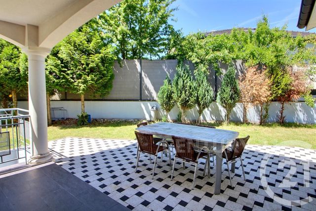 Afficher la photo en grand maison à vendre - 8 pièces - 280.0 m2 - FORBACH - 57 - LORRAINE - Century 21 Rond Point De L'Europe