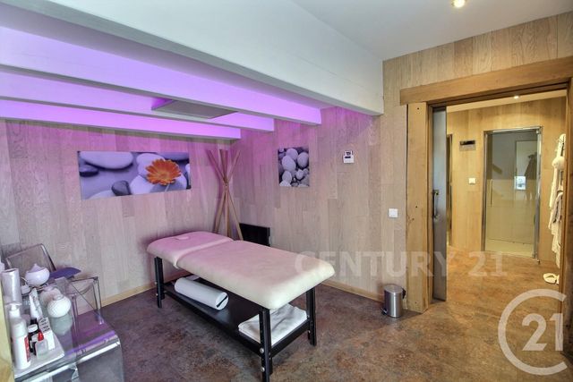 Afficher la photo en grand maison à vendre - 12 pièces - 350.0 m2 - 57 - LORRAINE - Century 21 Rond Point De L'Europe