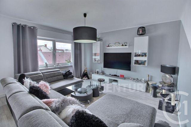 Appartement F3 à vendre - 3 pièces - 97.79 m2 - FORBACH - 57 - LORRAINE - Century 21 Rond Point De L'Europe Appartement F3 à vendre - 3 pièces - 97.79 m2 - FORBACH - 57 - LORRAINE - Century 21 Rond Point De L'Europe