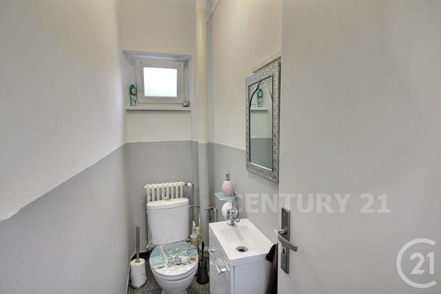 Appartement F3 à vendre - 3 pièces - 97.79 m2 - FORBACH - 57 - LORRAINE - Century 21 Rond Point De L'Europe Appartement F3 à vendre - 3 pièces - 97.79 m2 - FORBACH - 57 - LORRAINE - Century 21 Rond Point De L'Europe