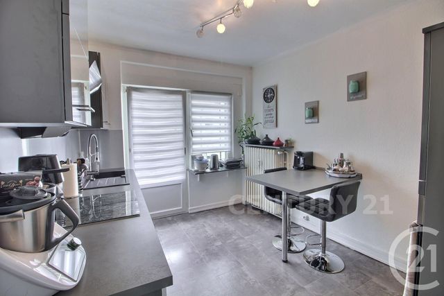 Appartement F3 à vendre - 3 pièces - 97.79 m2 - FORBACH - 57 - LORRAINE - Century 21 Rond Point De L'Europe Appartement F3 à vendre - 3 pièces - 97.79 m2 - FORBACH - 57 - LORRAINE - Century 21 Rond Point De L'Europe