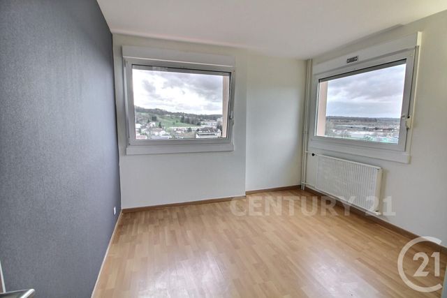 Appartement F5 à vendre - 5 pièces - 97.13 m2 - ST AVOLD - 57 - LORRAINE - Century 21 Rond Point De L'Europe Appartement F5 à vendre - 5 pièces - 97.13 m2 - ST AVOLD - 57 - LORRAINE - Century 21 Rond Point De L'Europe
