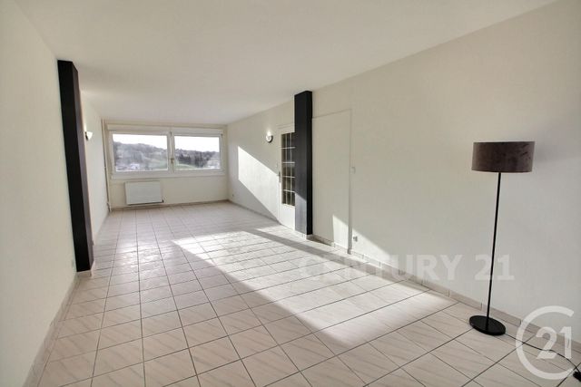 Appartement F5 à vendre - 5 pièces - 97.13 m2 - ST AVOLD - 57 - LORRAINE - Century 21 Rond Point De L'Europe Appartement F5 à vendre - 5 pièces - 97.13 m2 - ST AVOLD - 57 - LORRAINE - Century 21 Rond Point De L'Europe