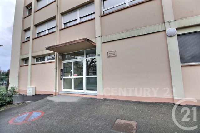 Appartement F5 à vendre - 5 pièces - 97.13 m2 - ST AVOLD - 57 - LORRAINE - Century 21 Rond Point De L'Europe Appartement F5 à vendre - 5 pièces - 97.13 m2 - ST AVOLD - 57 - LORRAINE - Century 21 Rond Point De L'Europe