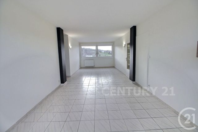 Appartement F5 à vendre - 5 pièces - 97.13 m2 - ST AVOLD - 57 - LORRAINE - Century 21 Rond Point De L'Europe Appartement F5 à vendre - 5 pièces - 97.13 m2 - ST AVOLD - 57 - LORRAINE - Century 21 Rond Point De L'Europe
