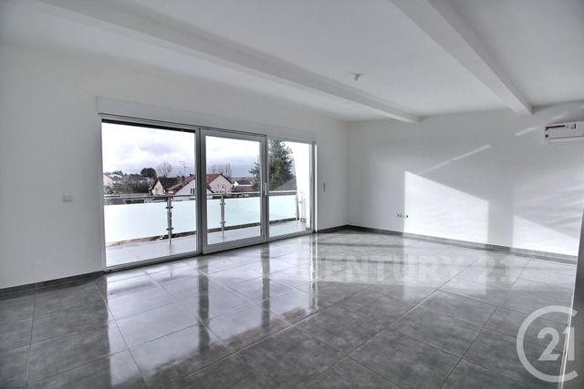 Afficher la photo en grand Appartement Duplex à vendre - 4 pièces - 119.4 m2 - SEINGBOUSE - 57 - LORRAINE - Century 21 Rond Point De L'Europe