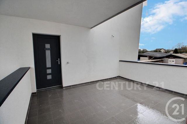 Afficher la photo en grand Appartement Duplex à vendre - 4 pièces - 119.4 m2 - SEINGBOUSE - 57 - LORRAINE - Century 21 Rond Point De L'Europe