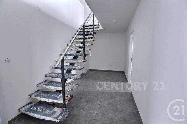 Afficher la photo en grand Appartement Duplex à vendre - 4 pièces - 119.4 m2 - SEINGBOUSE - 57 - LORRAINE - Century 21 Rond Point De L'Europe