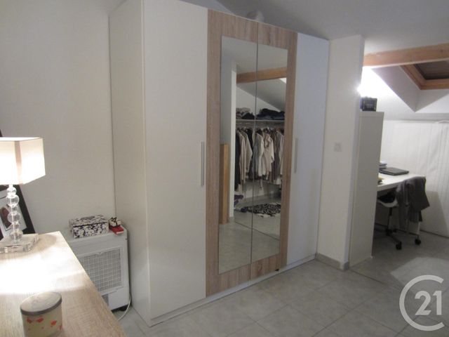 Afficher la photo en grand Appartement F2 à vendre - 2 pièces - 52.0 m2 - FREYMING MERLEBACH - 57 - LORRAINE - Century 21 Rond Point De L'Europe