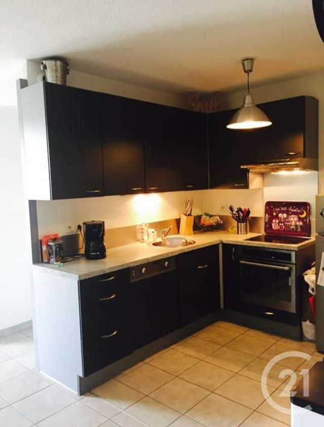Afficher la photo en grand Appartement F2 à vendre - 2 pièces - 52.0 m2 - FREYMING MERLEBACH - 57 - LORRAINE - Century 21 Rond Point De L'Europe