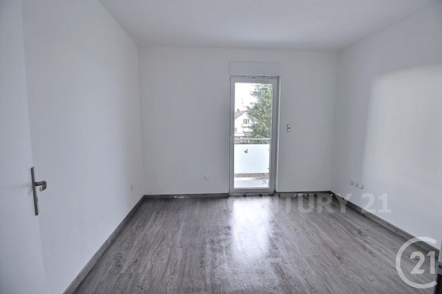 Appartement Duplex à louer - 4 pièces - 118.9 m2 - SEINGBOUSE - 57 - LORRAINE - Century 21 Rond Point De L'Europe Appartement Duplex à louer - 4 pièces - 118.9 m2 - SEINGBOUSE - 57 - LORRAINE - Century 21 Rond Point De L'Europe