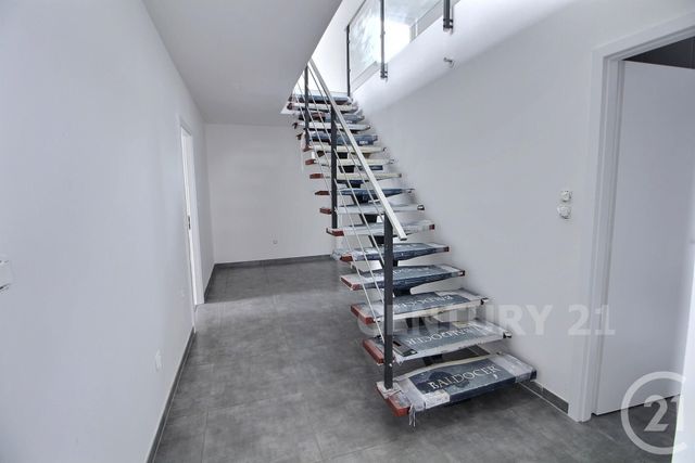 Appartement Duplex à louer - 4 pièces - 118.9 m2 - SEINGBOUSE - 57 - LORRAINE - Century 21 Rond Point De L'Europe Appartement Duplex à louer - 4 pièces - 118.9 m2 - SEINGBOUSE - 57 - LORRAINE - Century 21 Rond Point De L'Europe