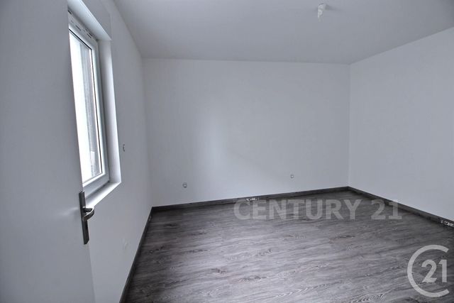 Appartement Duplex à louer - 4 pièces - 118.9 m2 - SEINGBOUSE - 57 - LORRAINE - Century 21 Rond Point De L'Europe Appartement Duplex à louer - 4 pièces - 118.9 m2 - SEINGBOUSE - 57 - LORRAINE - Century 21 Rond Point De L'Europe