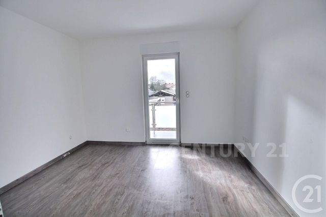 Appartement Duplex à louer - 4 pièces - 118.9 m2 - SEINGBOUSE - 57 - LORRAINE - Century 21 Rond Point De L'Europe Appartement Duplex à louer - 4 pièces - 118.9 m2 - SEINGBOUSE - 57 - LORRAINE - Century 21 Rond Point De L'Europe