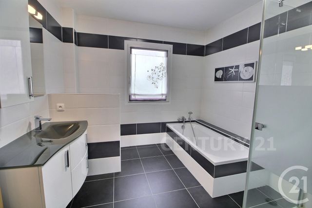 maison à vendre - 5 pièces - 105.0 m2 - ST AVOLD - 57 - LORRAINE - Century 21 Rond Point De L'Europe maison à vendre - 5 pièces - 105.0 m2 - ST AVOLD - 57 - LORRAINE - Century 21 Rond Point De L'Europe