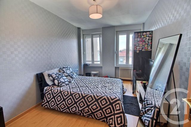 Appartement F3 à vendre - 3 pièces - 77.06 m2 - ST AVOLD - 57 - LORRAINE - Century 21 Rond Point De L'Europe Appartement F3 à vendre - 3 pièces - 77.06 m2 - ST AVOLD - 57 - LORRAINE - Century 21 Rond Point De L'Europe
