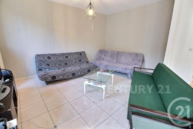 Appartement F3 à vendre - 3 pièces - 77.06 m2 - ST AVOLD - 57 - LORRAINE - Century 21 Rond Point De L'Europe Appartement F3 à vendre - 3 pièces - 77.06 m2 - ST AVOLD - 57 - LORRAINE - Century 21 Rond Point De L'Europe
