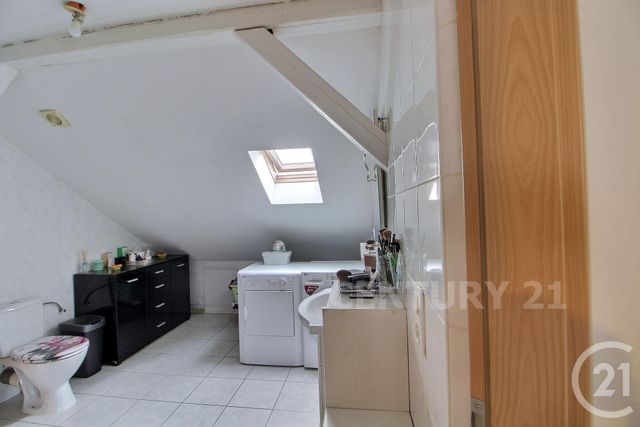 Afficher la photo en grand immeuble à vendre - 122.0 m2 - CREUTZWALD - 57 - LORRAINE - Century 21 Rond Point De L'Europe
