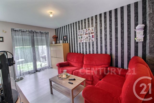 Afficher la photo en grand immeuble à vendre - 122.0 m2 - CREUTZWALD - 57 - LORRAINE - Century 21 Rond Point De L'Europe