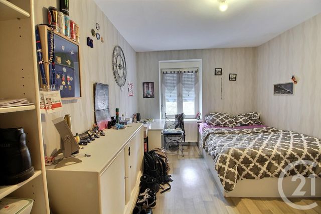 Afficher la photo en grand immeuble à vendre - 122.0 m2 - CREUTZWALD - 57 - LORRAINE - Century 21 Rond Point De L'Europe