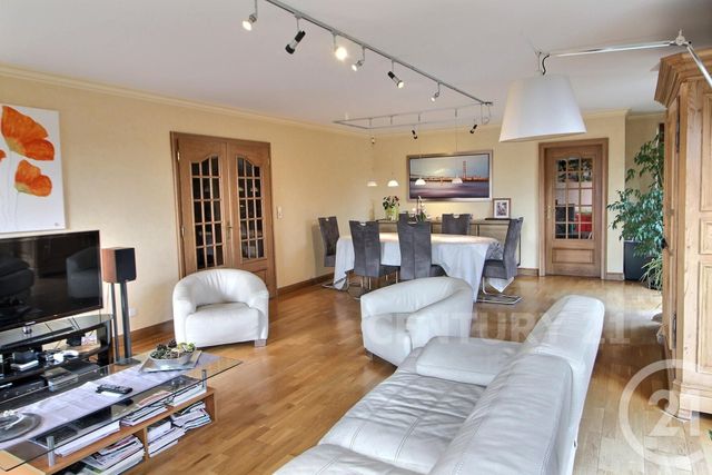 Afficher la photo en grand maison à vendre - 10 pièces - 210.0 m2 - ST AVOLD - 57 - LORRAINE - Century 21 Rond Point De L'Europe