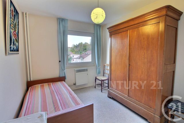Afficher la photo en grand Appartement F5 à vendre - 5 pièces - 91.37 m2 - ST AVOLD - 57 - LORRAINE - Century 21 Rond Point De L'Europe