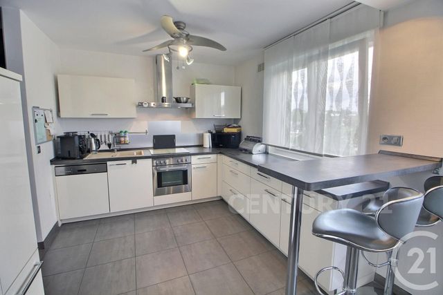 Afficher la photo en grand Appartement F3 à vendre - 3 pièces - 63.58 m2 - FAULQUEMONT - 57 - LORRAINE - Century 21 Rond Point De L'Europe