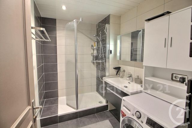 Afficher la photo en grand Appartement F3 à vendre - 3 pièces - 63.58 m2 - FAULQUEMONT - 57 - LORRAINE - Century 21 Rond Point De L'Europe
