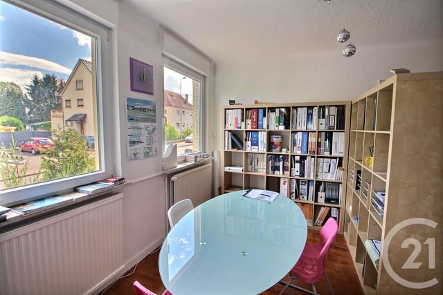 Afficher la photo en grand Appartement F3 à louer - 3 pièces - 64.63 m2 - ST AVOLD - 57 - LORRAINE - Century 21 Rond Point De L'Europe