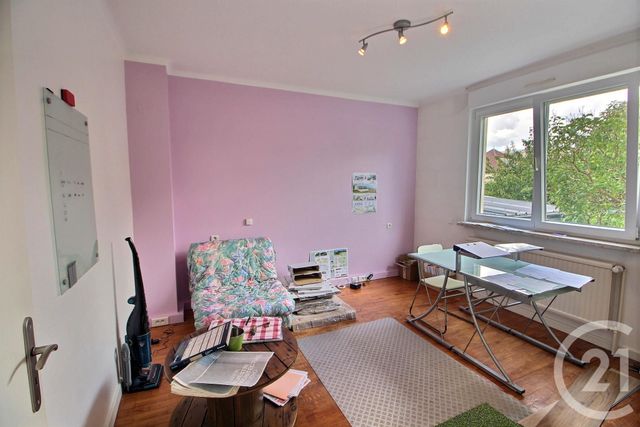 Afficher la photo en grand Appartement F3 à louer - 3 pièces - 64.63 m2 - ST AVOLD - 57 - LORRAINE - Century 21 Rond Point De L'Europe