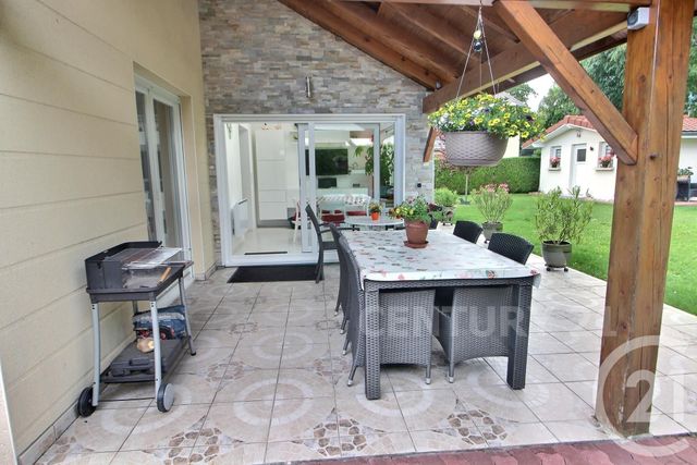 Afficher la photo en grand maison à vendre - 5 pièces - 126.0 m2 - ST AVOLD - 57 - LORRAINE - Century 21 Rond Point De L'Europe