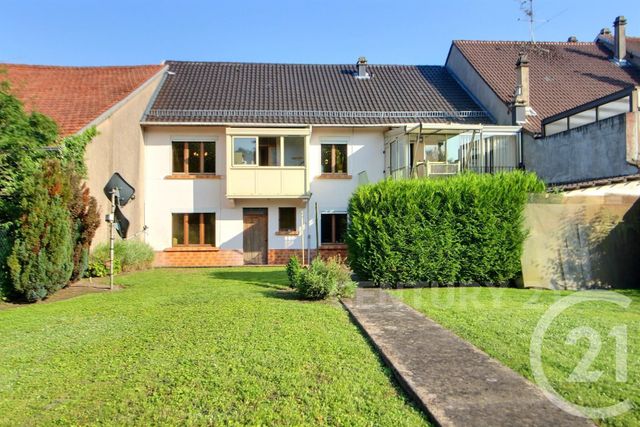 Afficher la photo en grand maison à vendre - 8 pièces - 176.86 m2 - LIXING LES ST AVOLD - 57 - LORRAINE - Century 21 Rond Point De L'Europe
