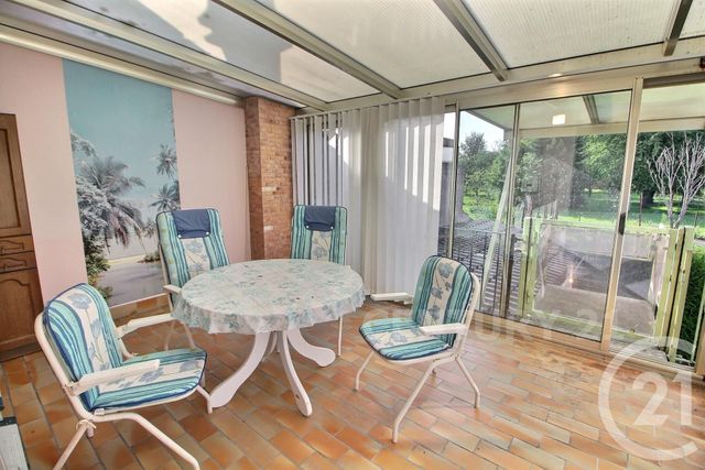 Afficher la photo en grand maison à vendre - 8 pièces - 176.86 m2 - LIXING LES ST AVOLD - 57 - LORRAINE - Century 21 Rond Point De L'Europe