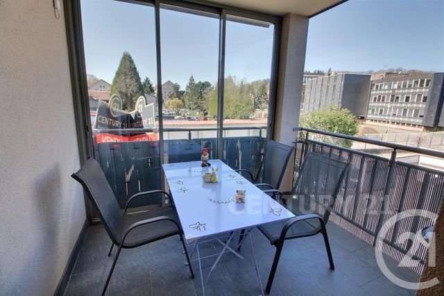 Afficher la photo en grand Appartement F3 à vendre - 3 pièces - 77.8 m2 - ST AVOLD - 57 - LORRAINE - Century 21 Rond Point De L'Europe