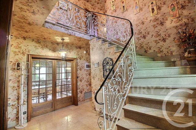 Afficher la photo en grand maison à vendre - 8 pièces - 172.0 m2 - ST AVOLD - 57 - LORRAINE - Century 21 Rond Point De L'Europe