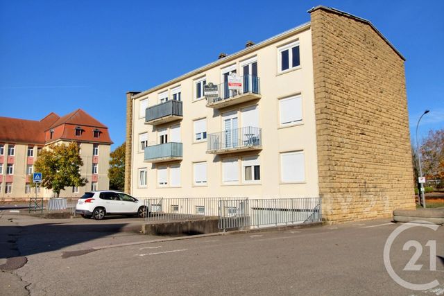 appartement à louer - 4 pièces - 67.95 m2 - ST AVOLD - 57 - LORRAINE - Century 21 Rond Point De L'Europe