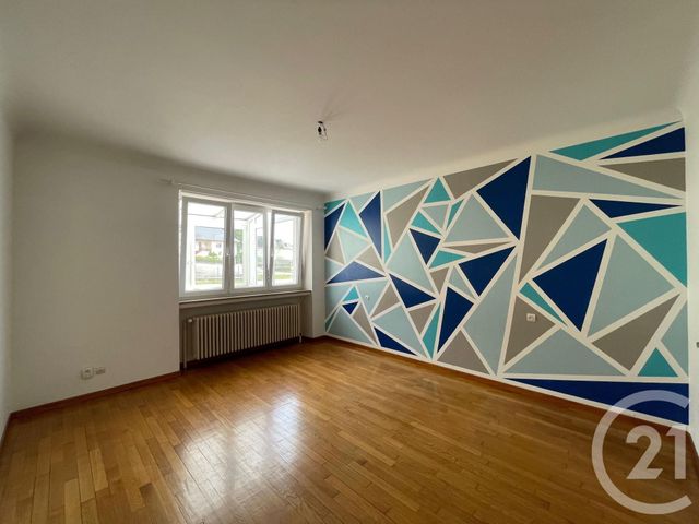 Appartement F4 à louer - 4 pièces - 103.0 m2 - LONGEVILLE LES ST AVOLD - 57 - LORRAINE - Century 21 Rond Point De L'Europe