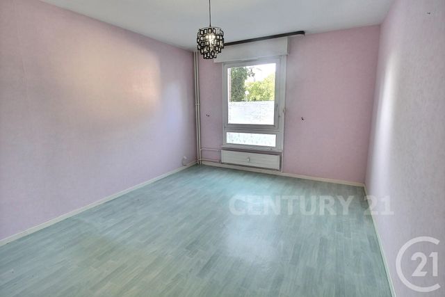 Appartement F4 à vendre - 4 pièces - 75.79 m2 - ST AVOLD - 57 - LORRAINE - Century 21 Rond Point De L'Europe