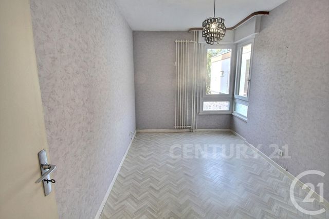 Appartement F4 à vendre - 4 pièces - 75.79 m2 - ST AVOLD - 57 - LORRAINE - Century 21 Rond Point De L'Europe