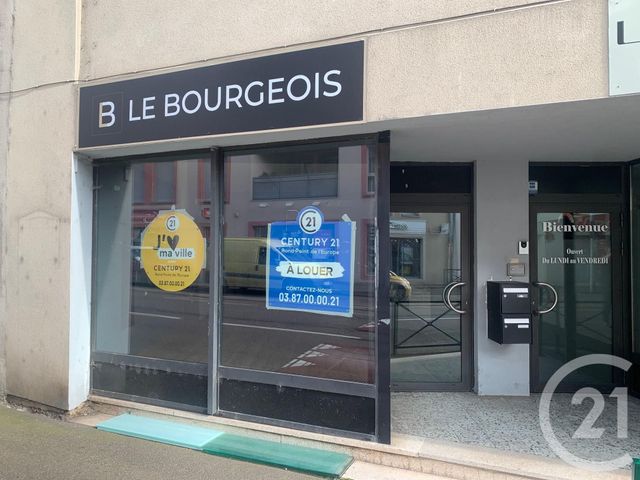commerce à louer - 63.0 m2 - ST AVOLD - 57 - LORRAINE - Century 21 Rond Point De L'Europe