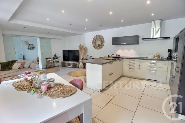 Afficher la photo en grand immeuble à vendre - 540.0 m2 - ST AVOLD - 57 - LORRAINE - Century 21 Rond Point De L'Europe