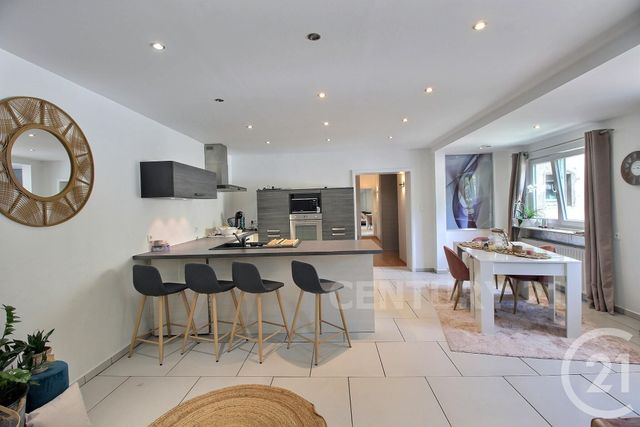 Afficher la photo en grand immeuble à vendre - 540.0 m2 - ST AVOLD - 57 - LORRAINE - Century 21 Rond Point De L'Europe