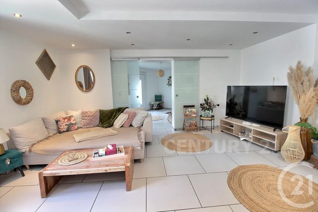 Afficher la photo en grand immeuble à vendre - 540.0 m2 - ST AVOLD - 57 - LORRAINE - Century 21 Rond Point De L'Europe